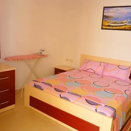 Aleksander Apartment