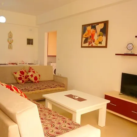 Aleksander Apartment *